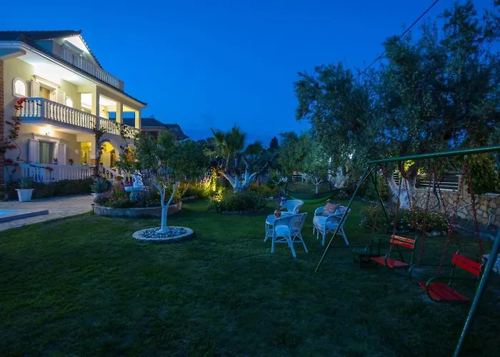 Antigoni's Family House! Appartamento