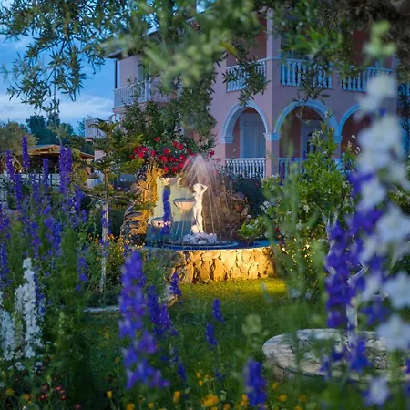 Antigoni's Family House! Appartement