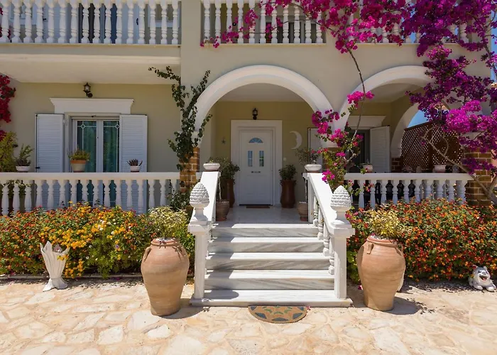 Antigoni's Family House! Apartament